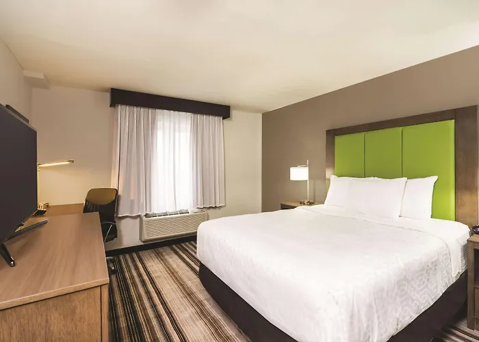 La Quinta By Wyndham Brooklyn Central